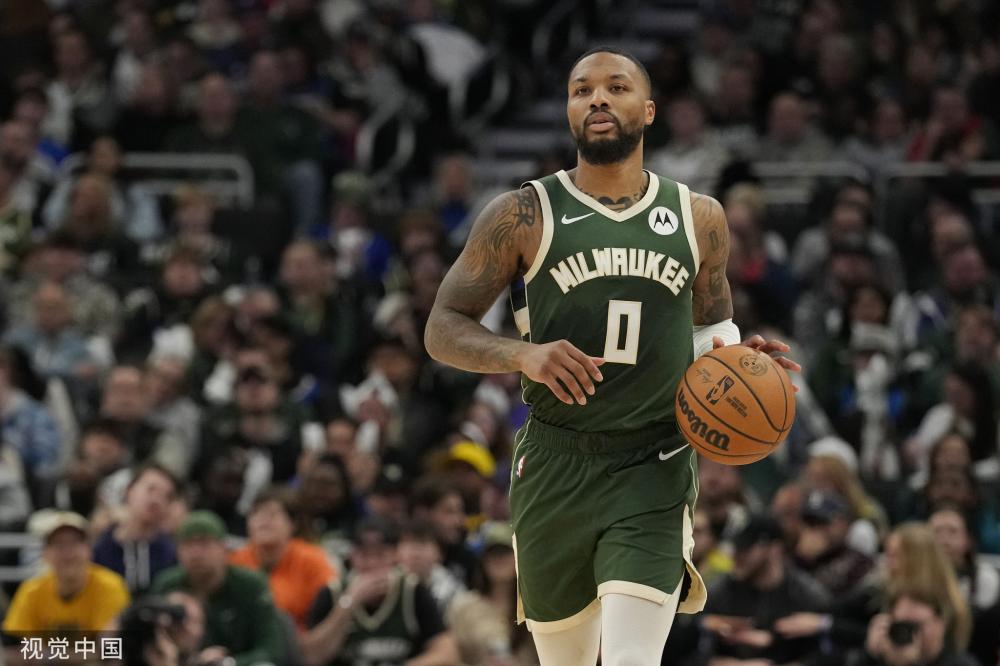 很多人对他 很多人对他