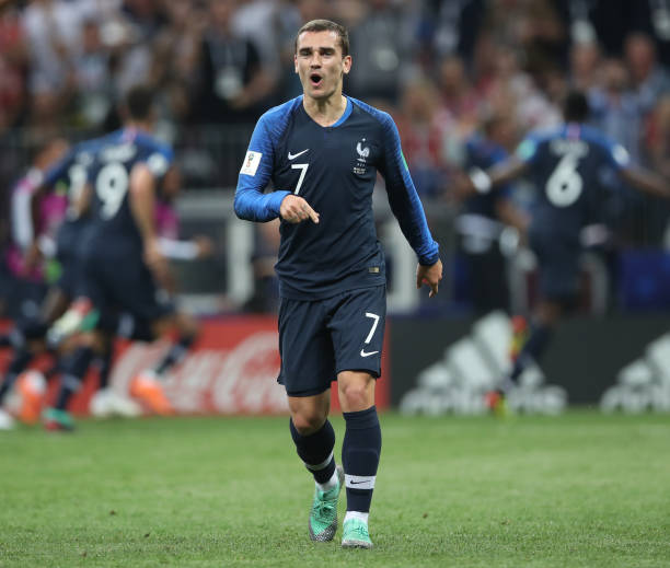 在判罚中发 在判罚中发